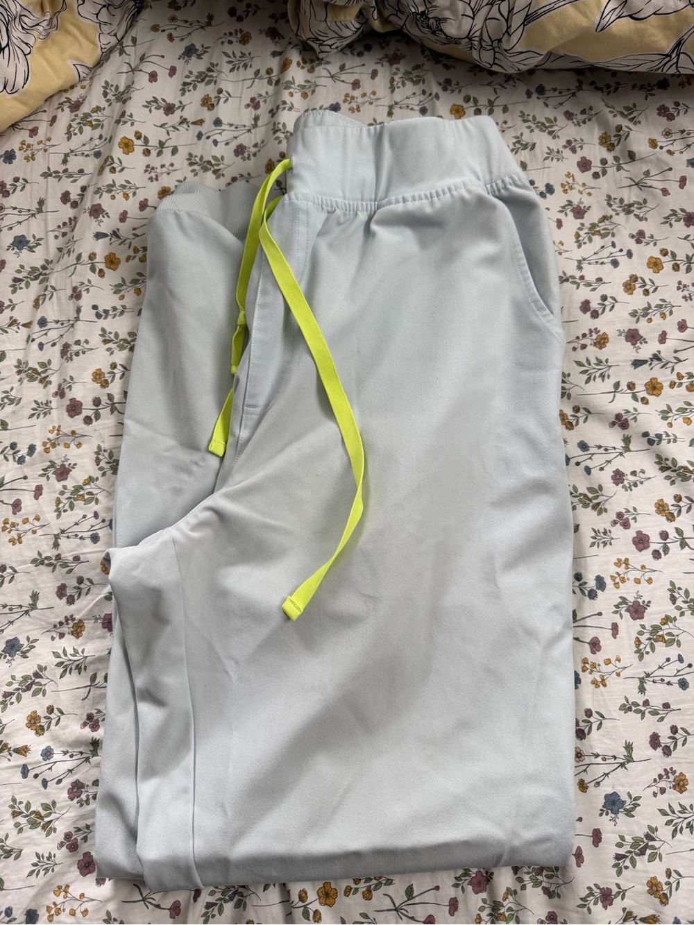 Figs powder blue XL jogger scrub bottoms
